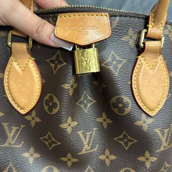 Louis Vuitton Boetie PM - Picture 6 of 15